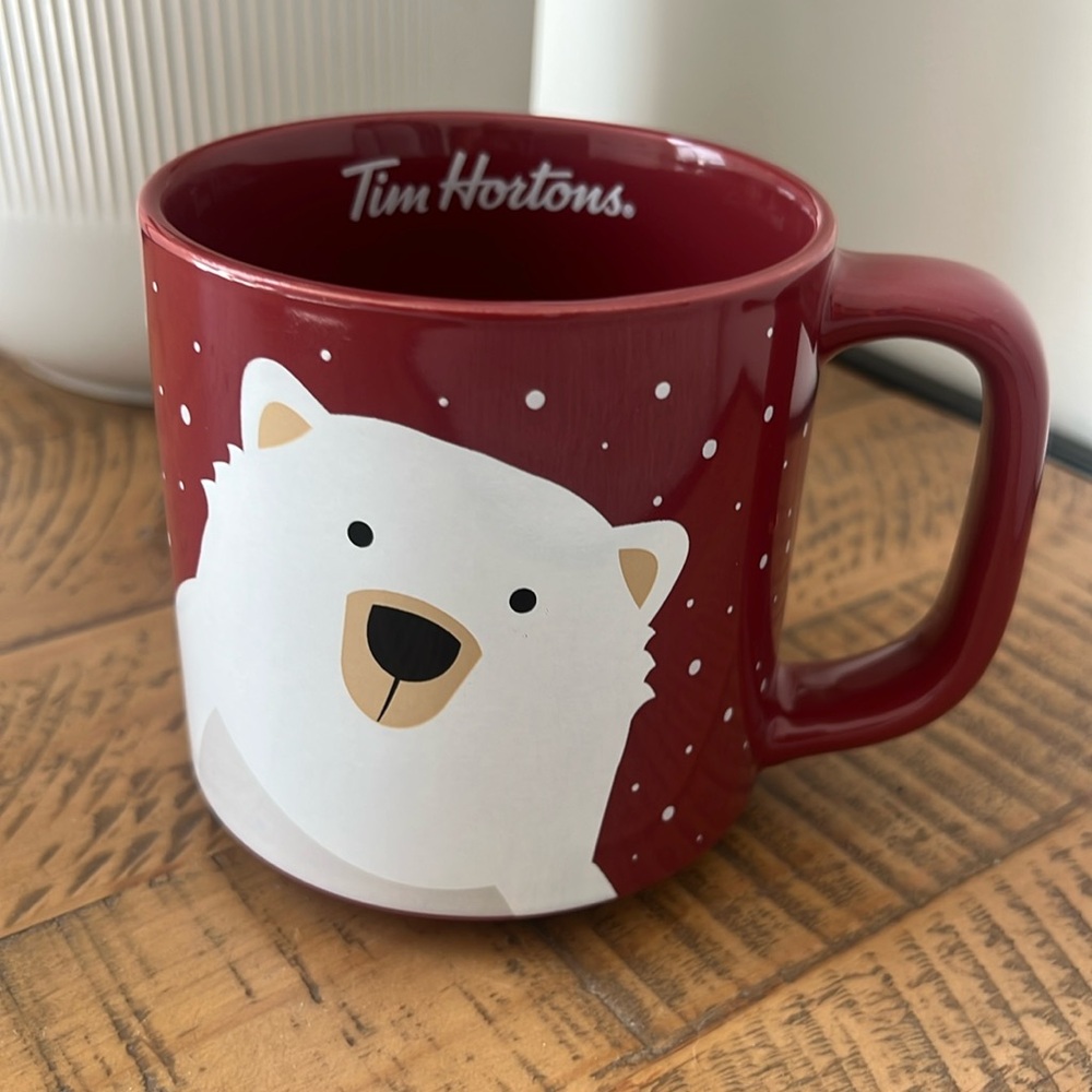 Tim Hortons Polar Bear  2019 Edition Cup